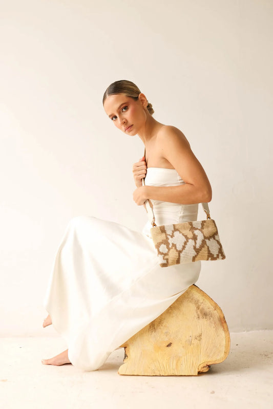 Mochila Clutch Amaru Beige